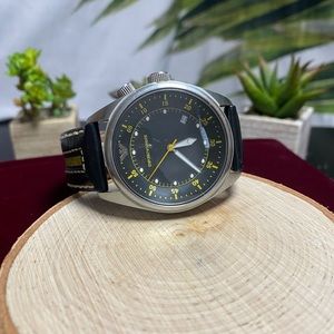 Emporio Armani Watch 🖤💛